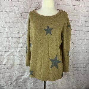 NWT boutique first love by lovelyn Tan Sweater Gray Star Pattern